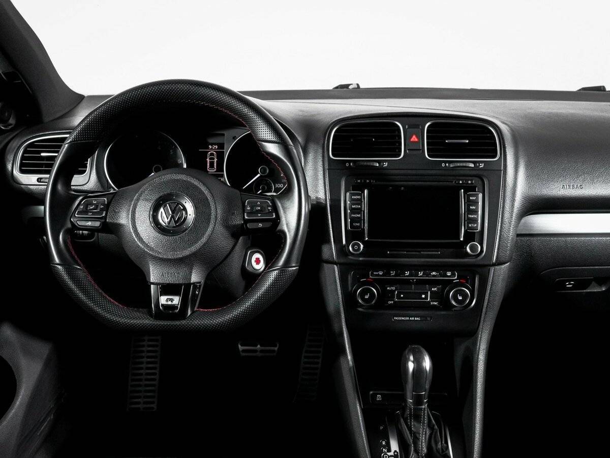 Купить Volkswagen Golf R, 2012, 259 132 км, фото №12