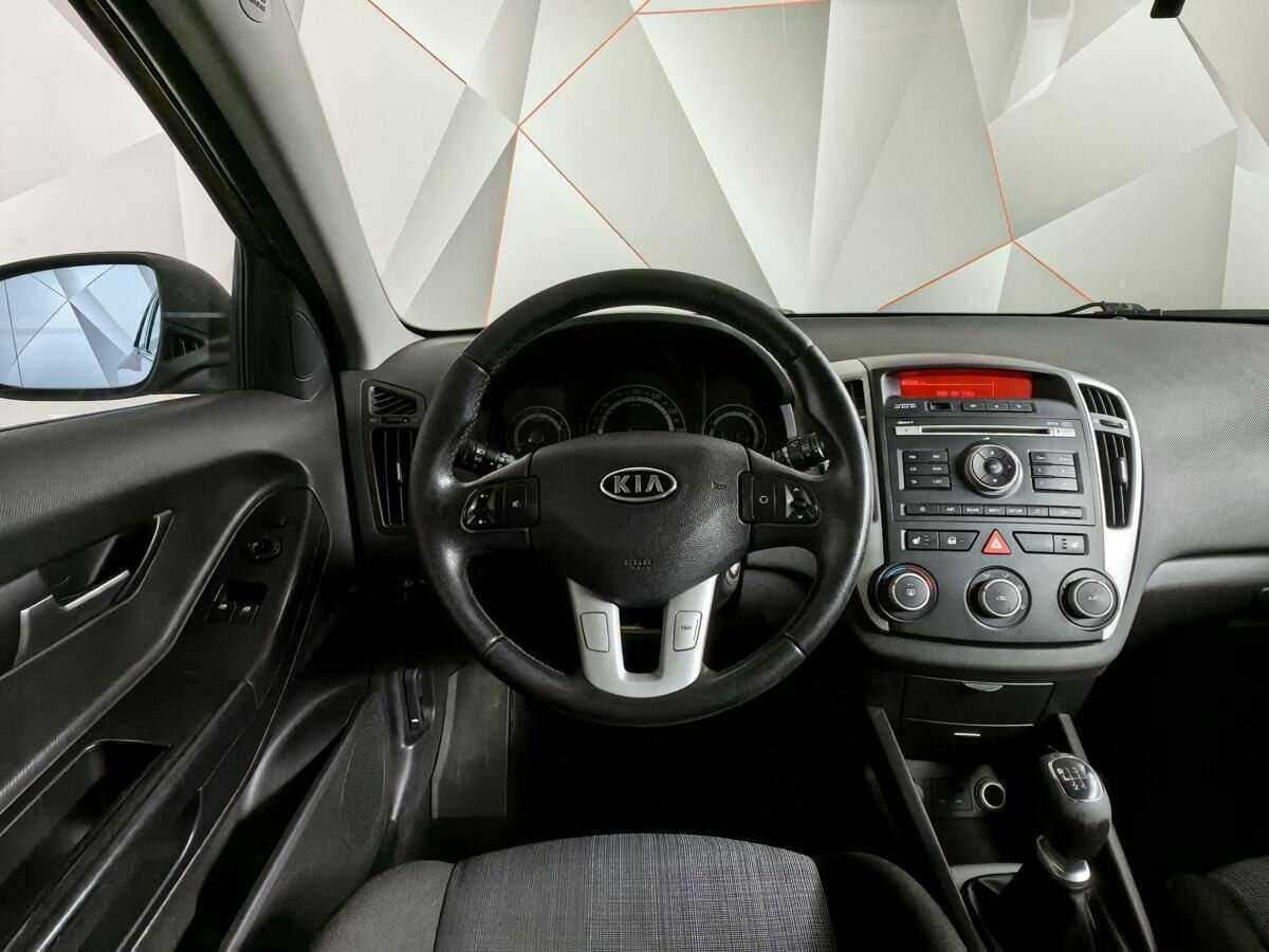 Купить Kia Ceed, 2010, 194 778 км, фото №15