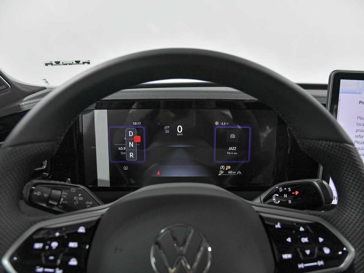 Купить Volkswagen Tiguan L Pro, 2024, 48 км, фото №7