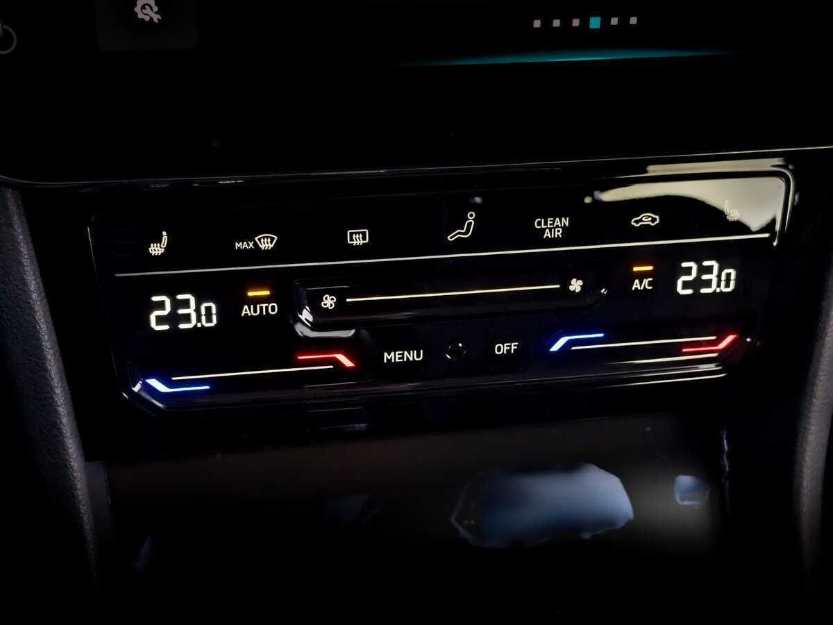 Купить Skoda Superb, 2024, 190 км, фото №27
