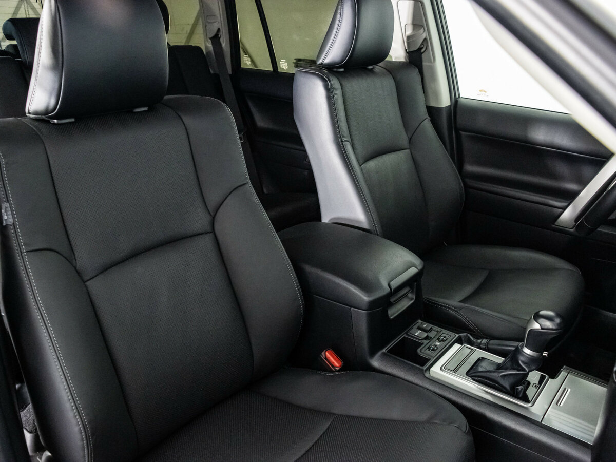 Купить Toyota Land Cruiser Prado 150 Series Рестайлинг 3, 2023, 43 091 км, фото №19