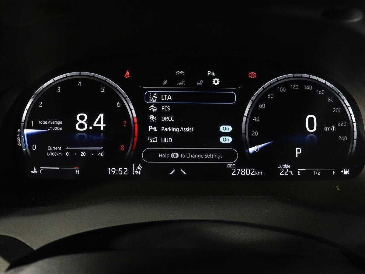 Купить Toyota Camry, 2023, 27 626 км, фото №11