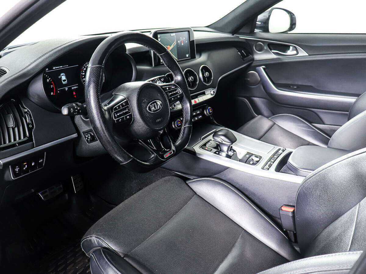 Купить Kia Stinger, 2018, 65 763 км, фото №12