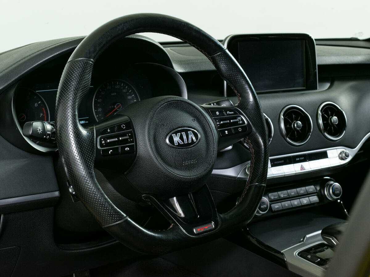 Купить Kia Stinger, 2018, 101 700 км, фото №14