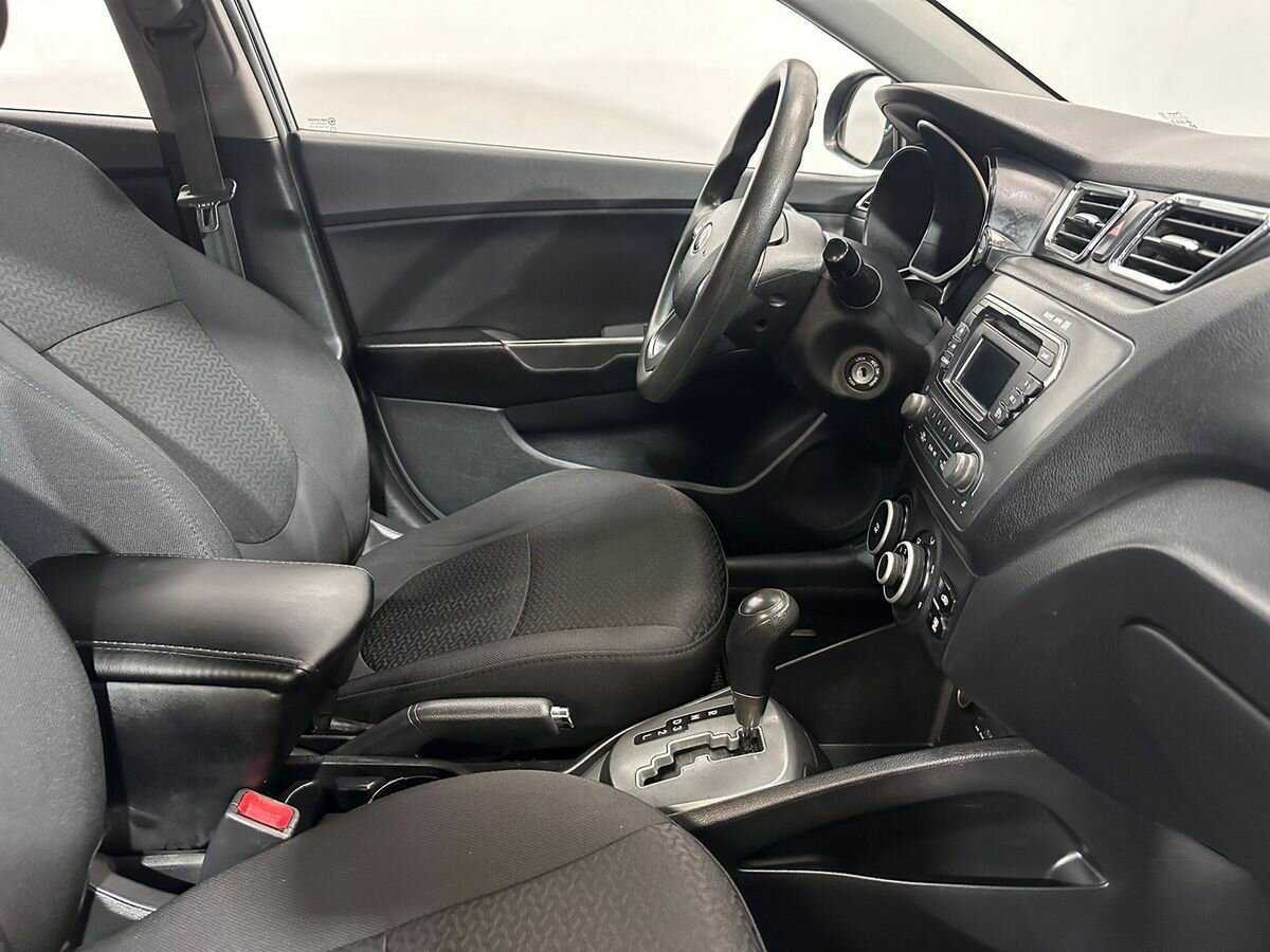Купить Kia Rio, 2013, 291 042 км, фото №9