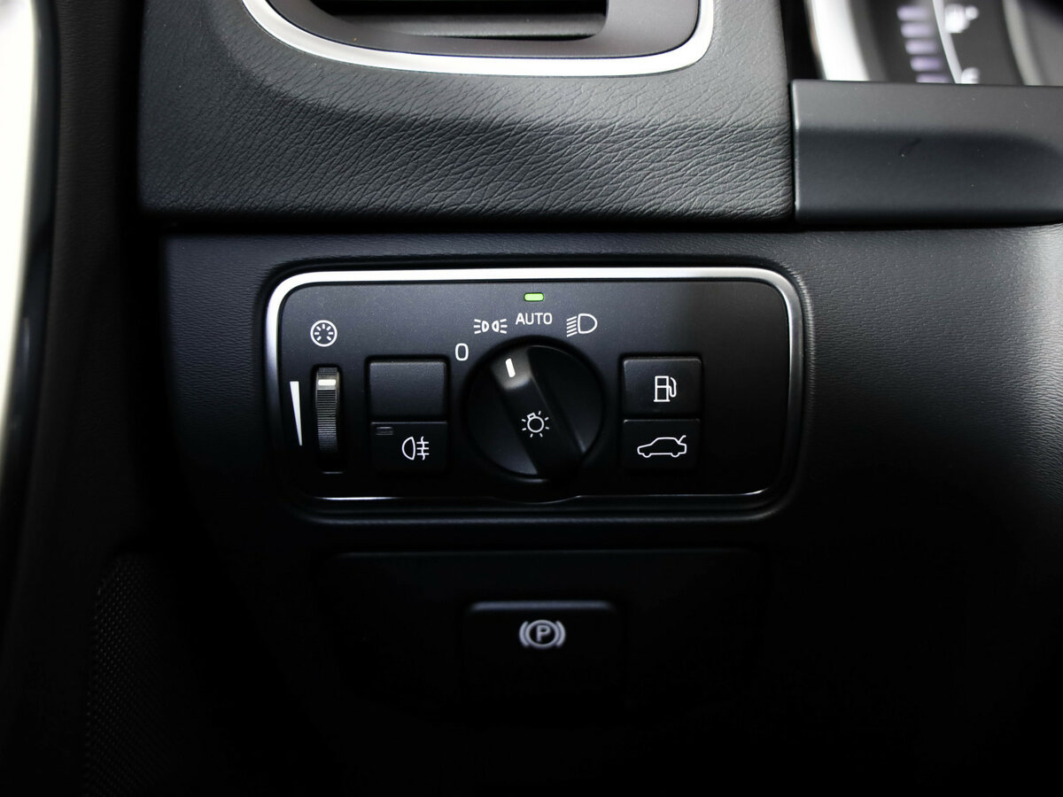 Купить Volvo V60 Cross Country I, 2017, 187 649 км, фото №13