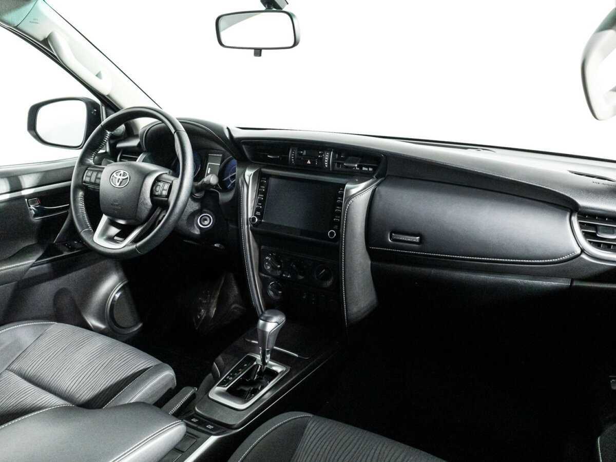 Купить Toyota Fortuner, 2020, 72 000 км, фото №7