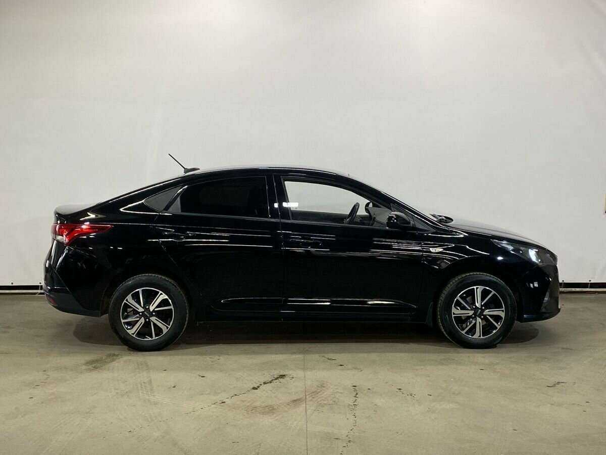 Купить Hyundai Solaris, 2020, 40 136 км, фото №4