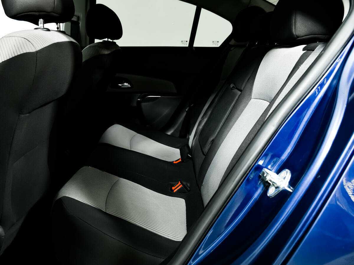 Купить Chevrolet Cruze, 2011, 115 259 км, фото №12