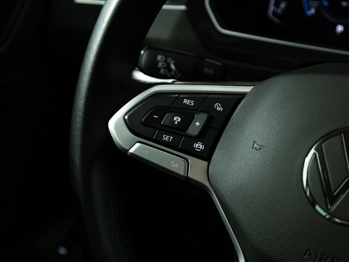 Купить Volkswagen Tiguan II Рестайлинг, 2021, 59 695 км, фото №18