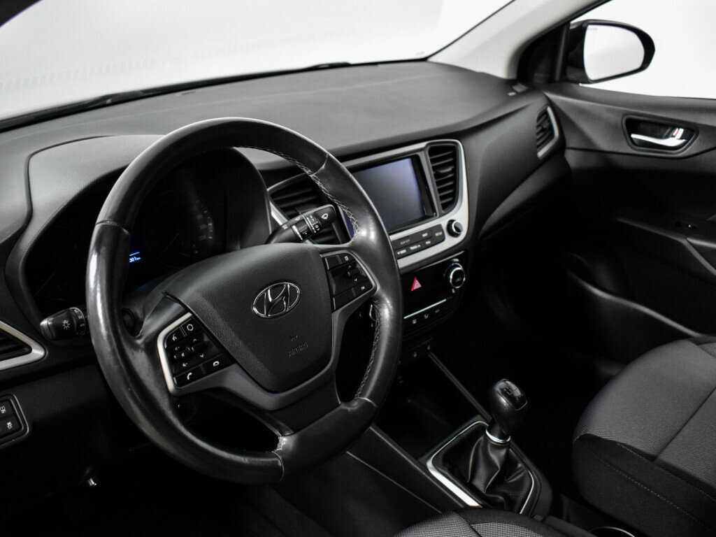 Купить Hyundai Solaris, 2017, 100 000 км, фото №9