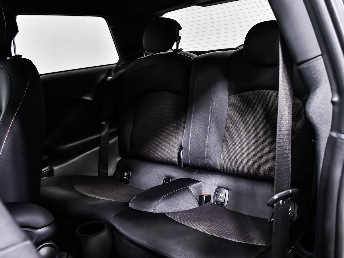 Купить Mini Hatch Cooper III (F55/F56) Рестайлинг, 2019, 61 305 км, фото №12