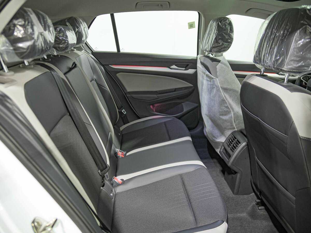 Купить Volkswagen Golf, 2024, 50 км, фото №14