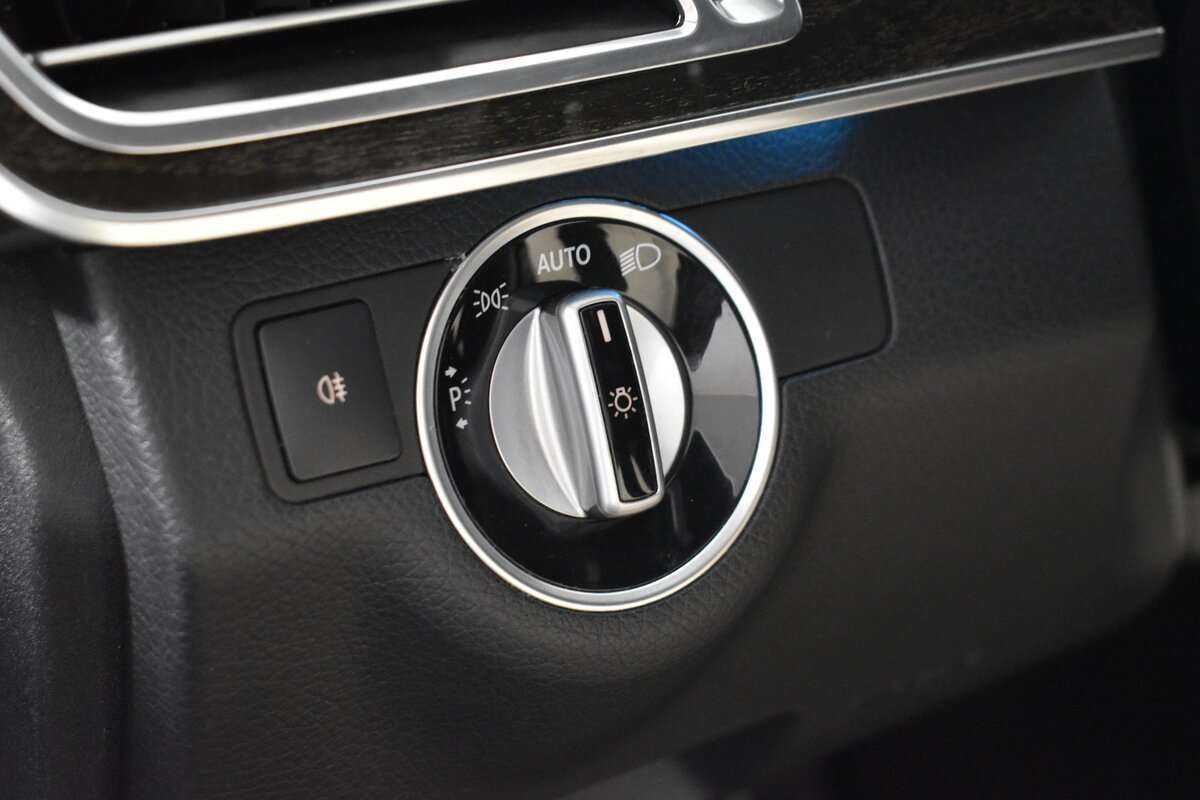 Купить Mercedes-Benz E-Класс 300, 2013, 184 400 км, фото №12