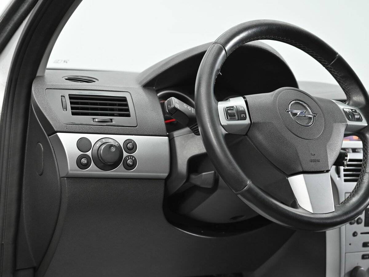 Купить Opel Astra, 2010, 189 000 км, фото №9
