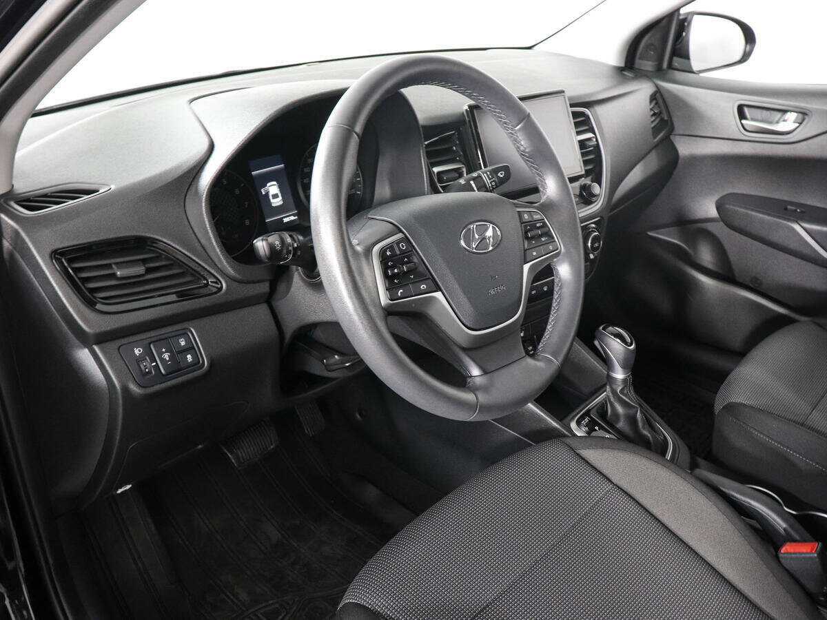 Купить Hyundai Solaris, 2021, 35 235 км, фото №9