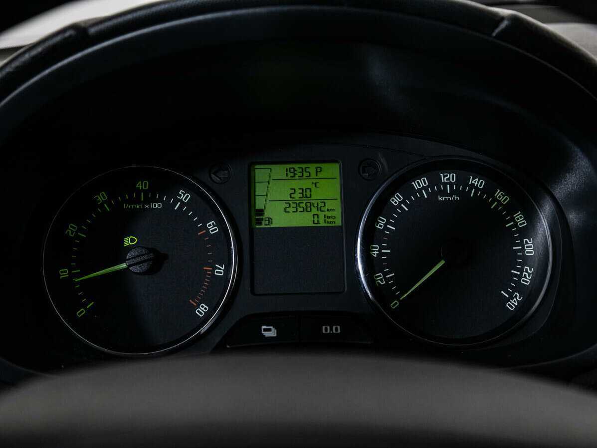 Купить Skoda Fabia, 2011, 235 840 км, фото №12