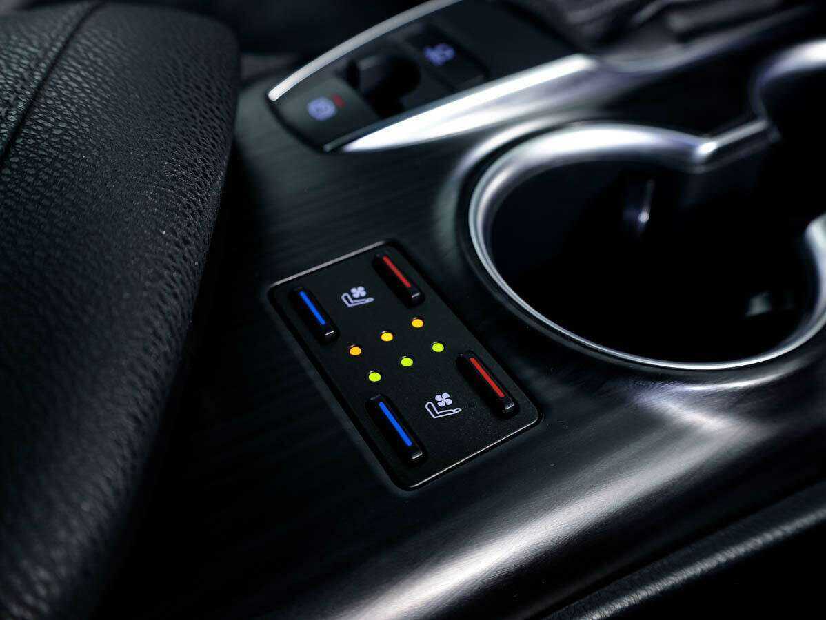 Купить Toyota Camry, 2021, 46 263 км, фото №30