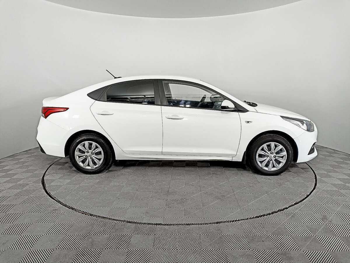 Купить Hyundai Solaris, 2019, 139 221 км, фото №4