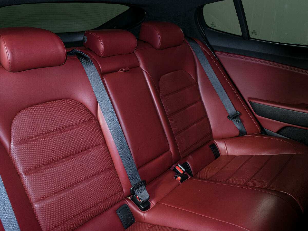 Купить Kia Stinger, 2018, 101 700 км, фото №10