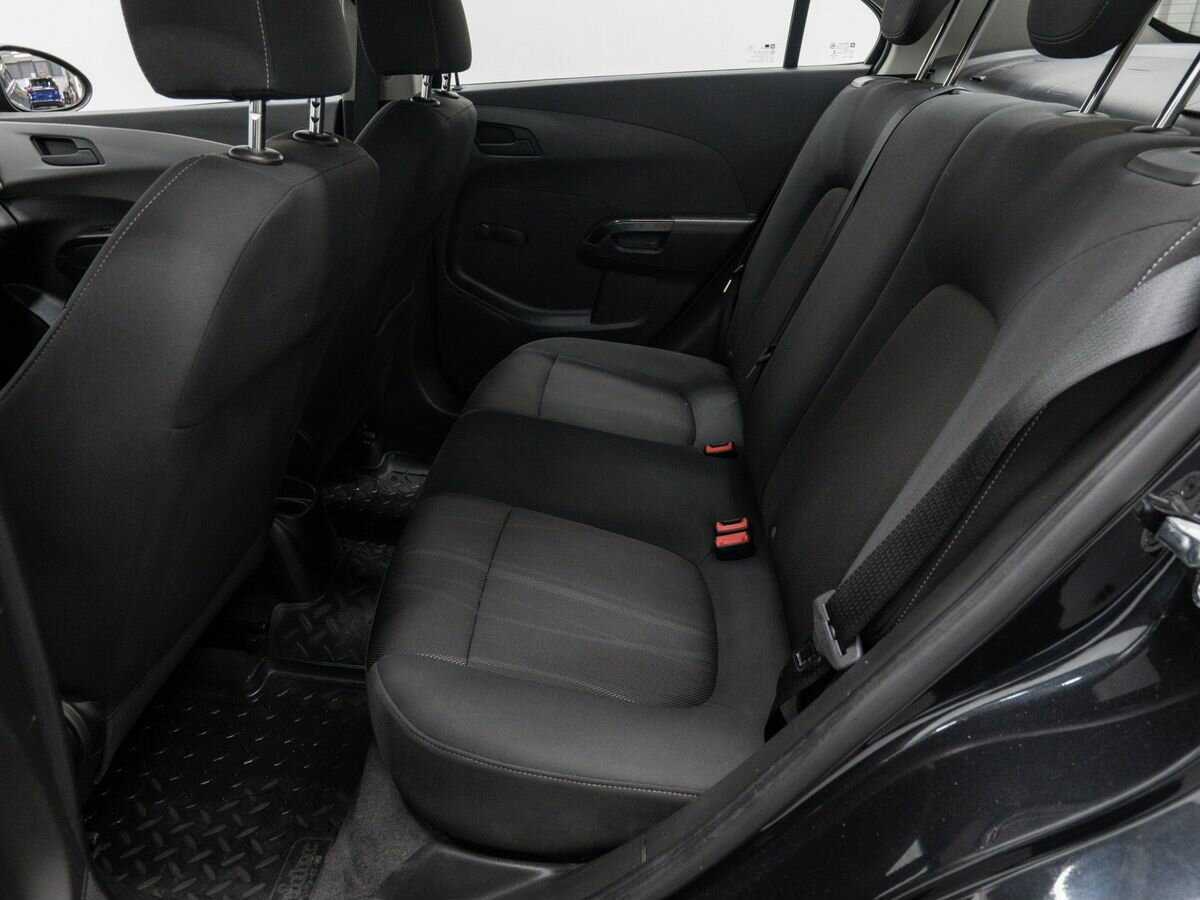 Купить Chevrolet Aveo, 2012, 156 250 км, фото №9