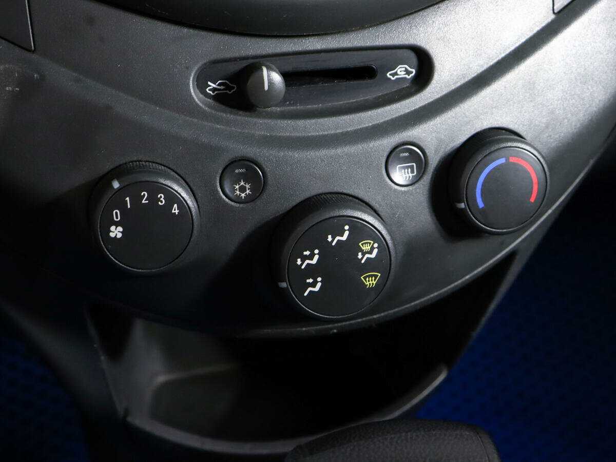 Купить Chevrolet Spark, 2012, 169 700 км, фото №16