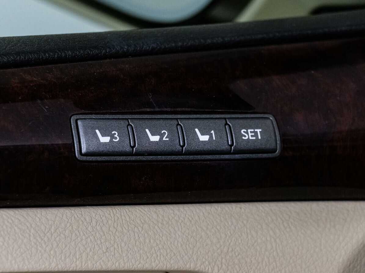 Купить Lexus LX 570, 2008, 173 277 км, фото №26