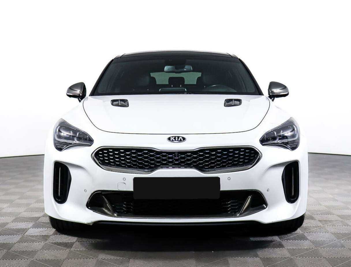 Купить Kia Stinger, 2018, 65 763 км, фото №2