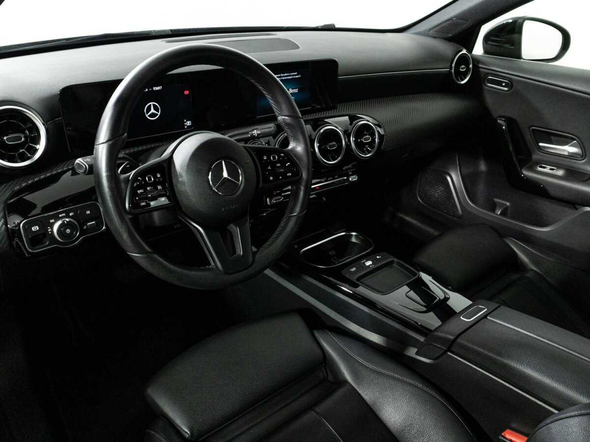 Купить Mercedes-Benz A-Класс 200, 2019, 93 695 км, фото №11