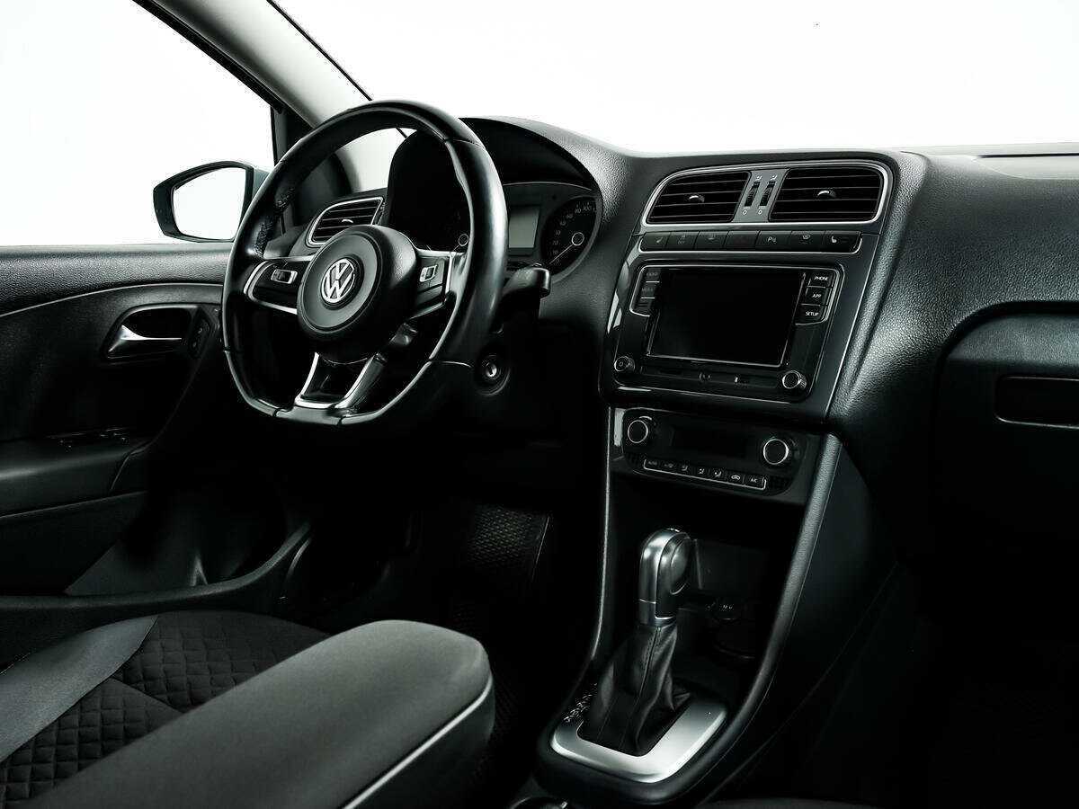 Купить Volkswagen Polo, 2018, 95 101 км, фото №9