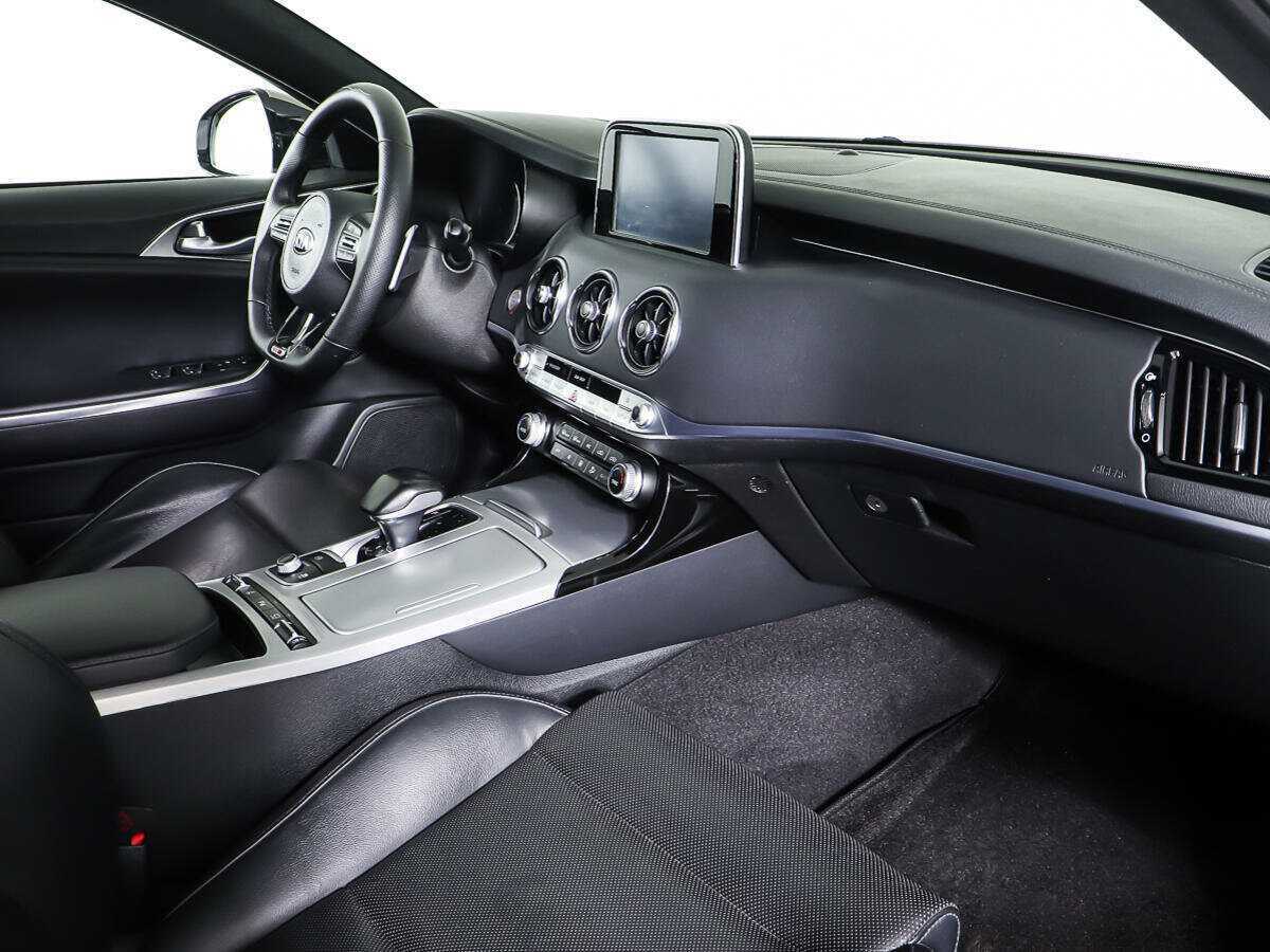 Купить Kia Stinger, 2018, 85 325 км, фото №9