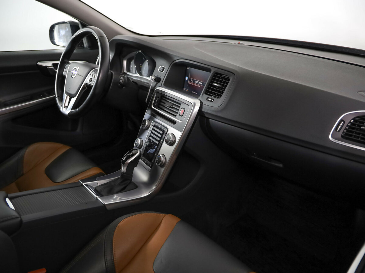 Купить Volvo V60 Cross Country I, 2017, 187 649 км, фото №14
