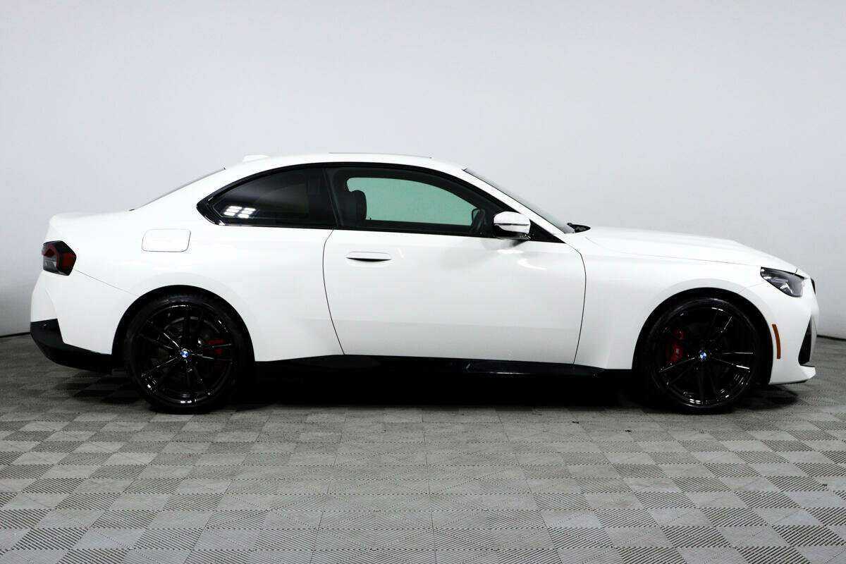 Купить BMW 2 серии 230i, 2023, 9 528 км, фото №4