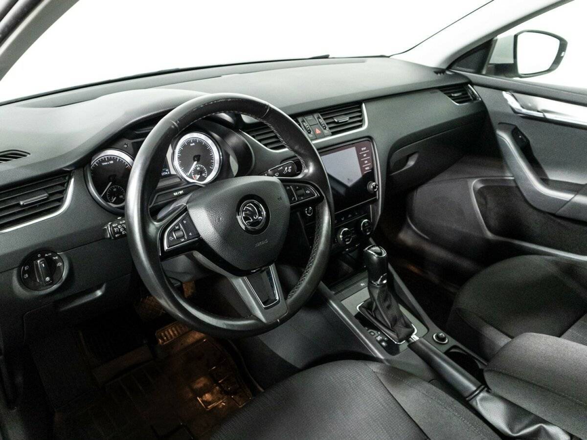 Купить Skoda Octavia, 2017, 187 937 км, фото №11