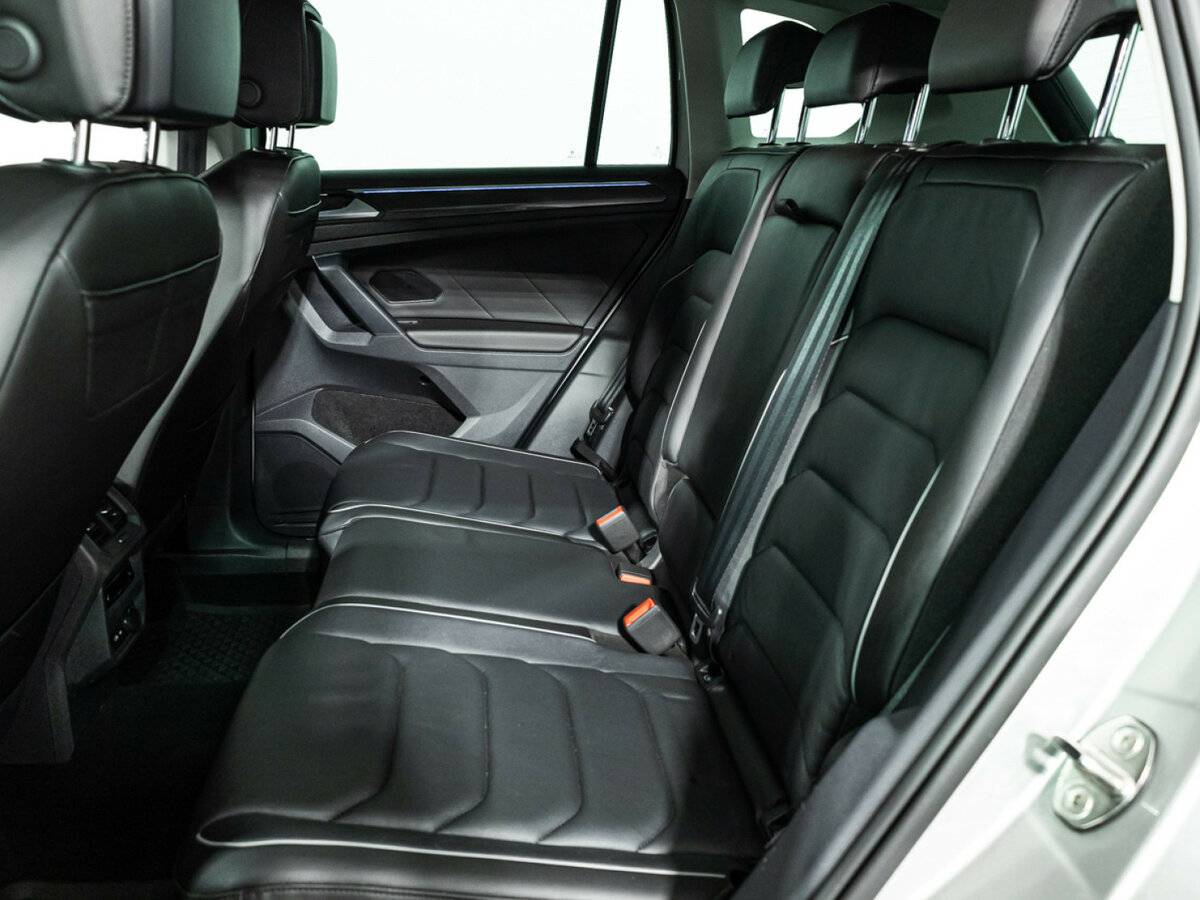 Купить Volkswagen Tiguan II Рестайлинг, 2021, 59 695 км, фото №8