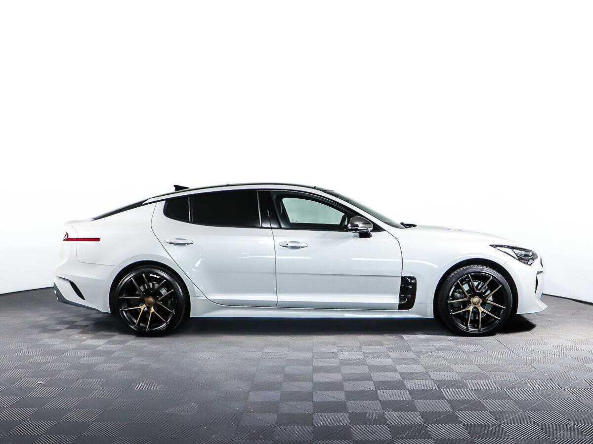 Купить Kia Stinger, 2018, 85 325 км, фото №4