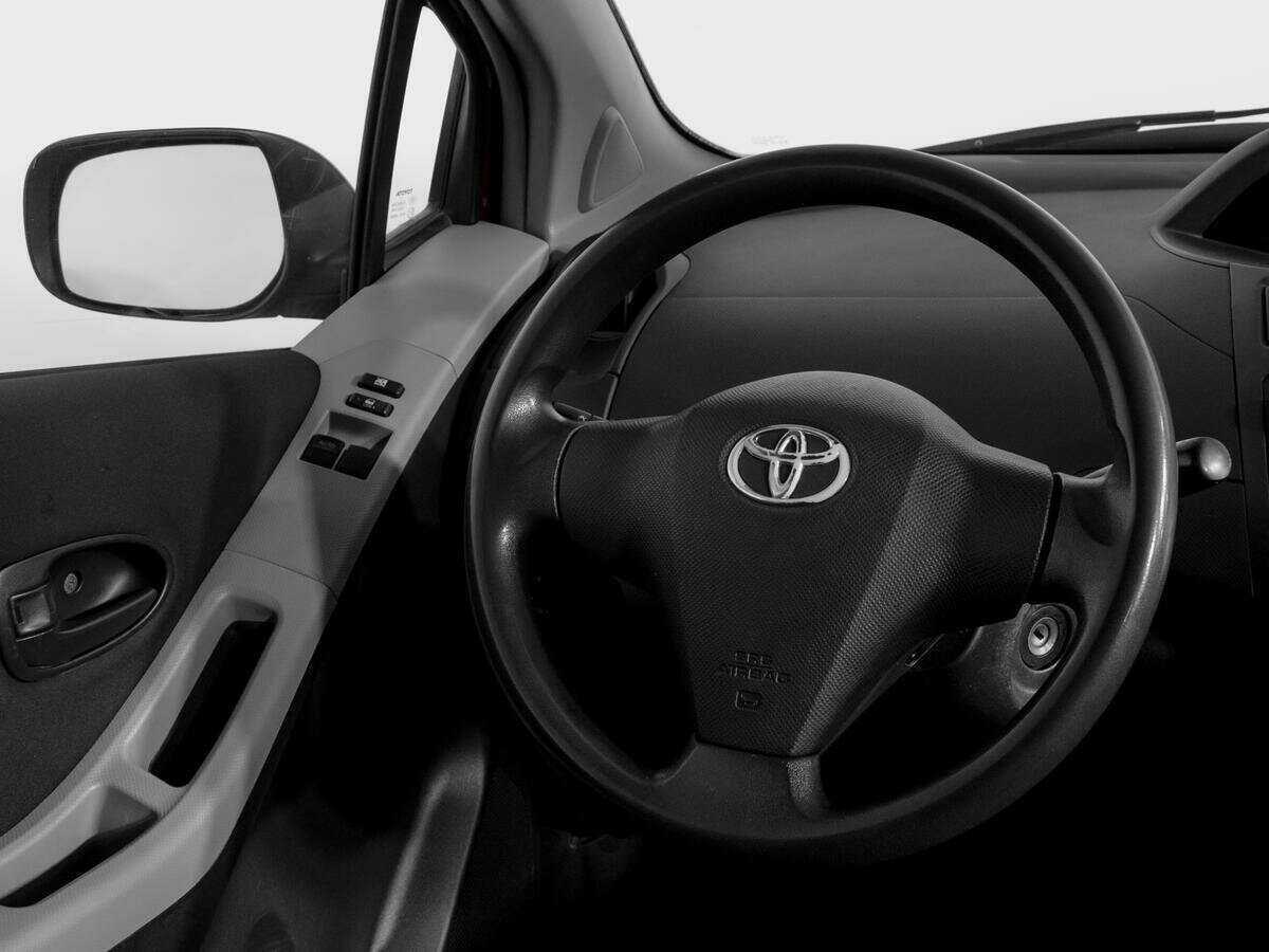Купить Toyota Yaris, 2010, 219 968 км, фото №14