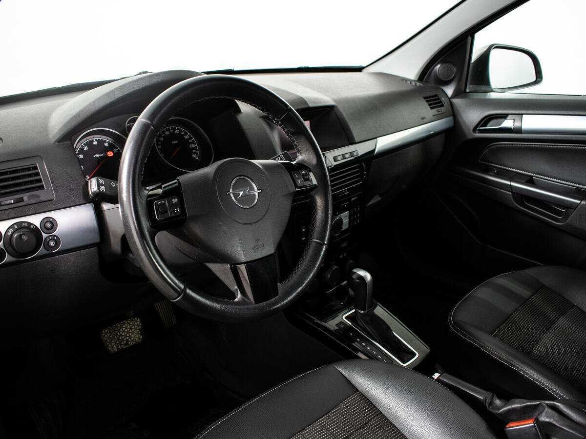Купить Opel Astra, 2010, 127 186 км, фото №13