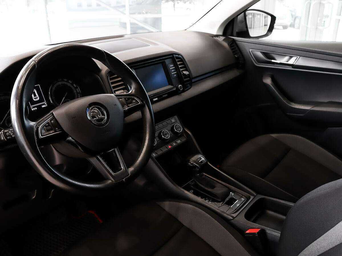 Купить Skoda Karoq, 2020, 97 200 км, фото №9