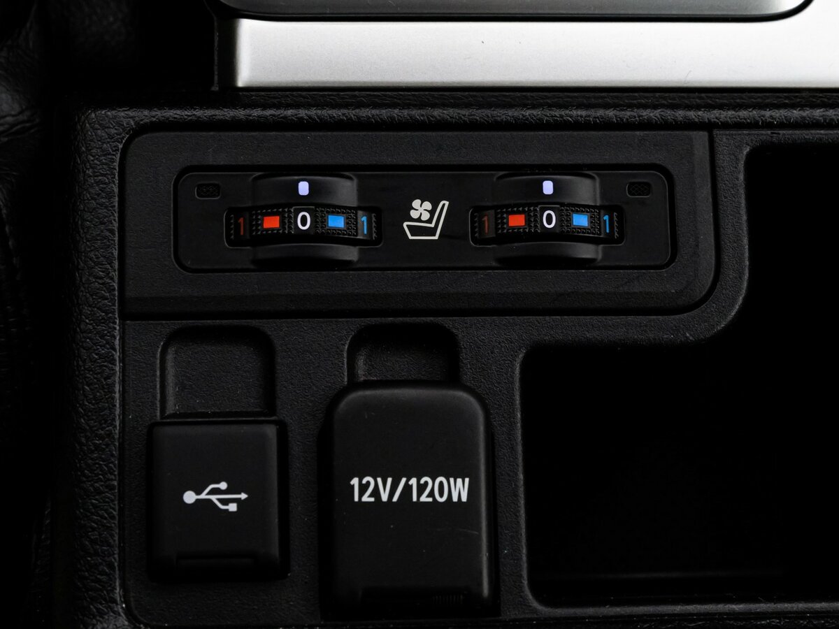 Купить Toyota Land Cruiser Prado 150 Series Рестайлинг 3, 2023, 43 091 км, фото №13