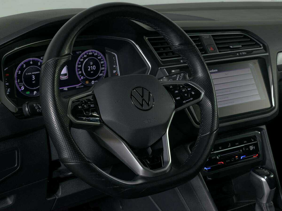 Купить Volkswagen Tiguan, 2021, 88 371 км, фото №16