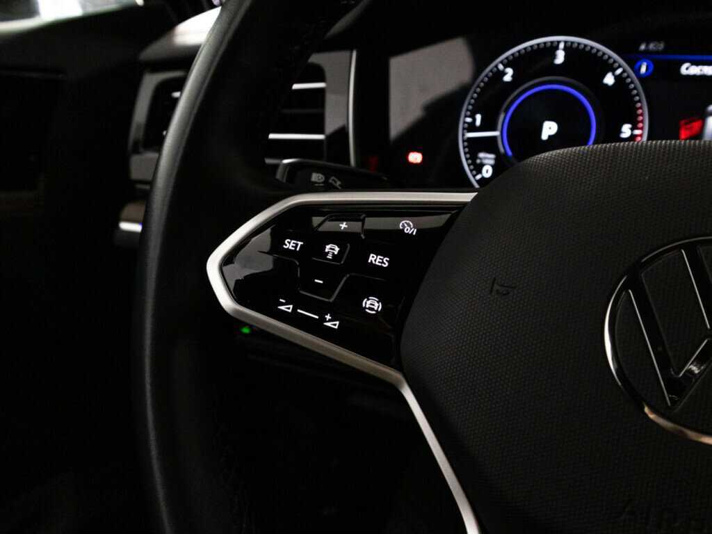 Купить Volkswagen Touareg, 2022, 32 275 км, фото №21