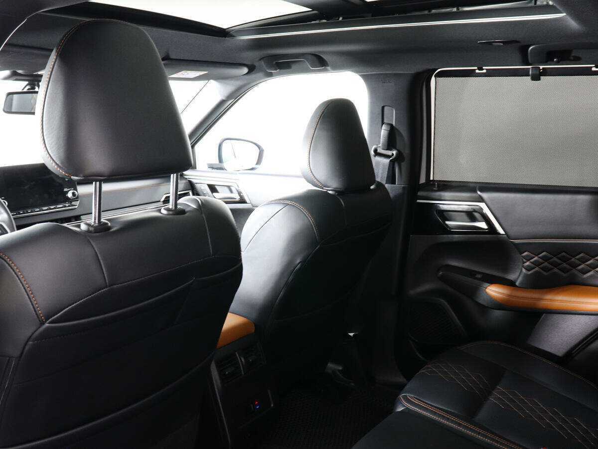 Купить Mitsubishi Outlander, 2023, 15 004 км, фото №11