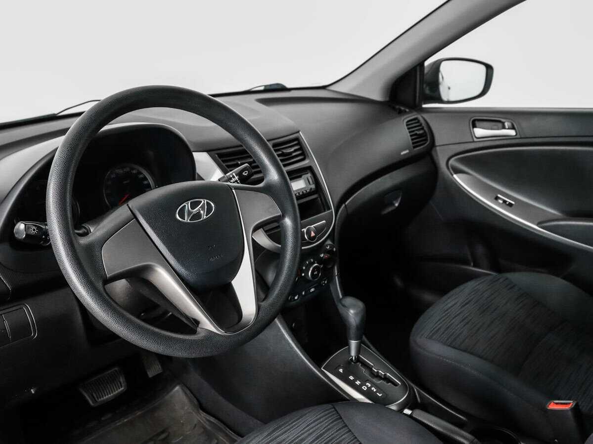Купить Hyundai Solaris, 2016, 82 559 км, фото №9