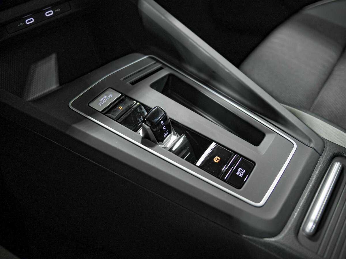 Купить Volkswagen Golf, 2024, 50 км, фото №10