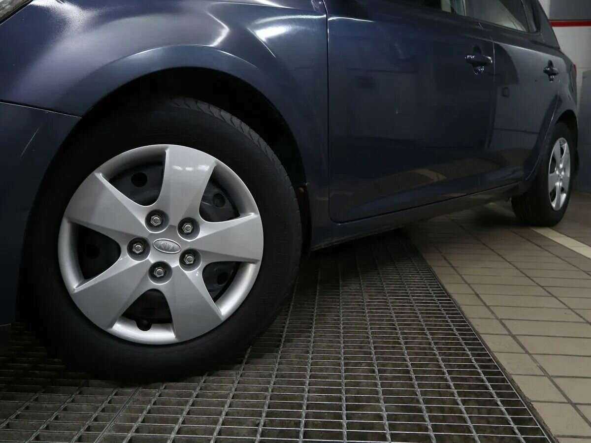 Купить Kia Ceed, 2010, 210 910 км, фото №19