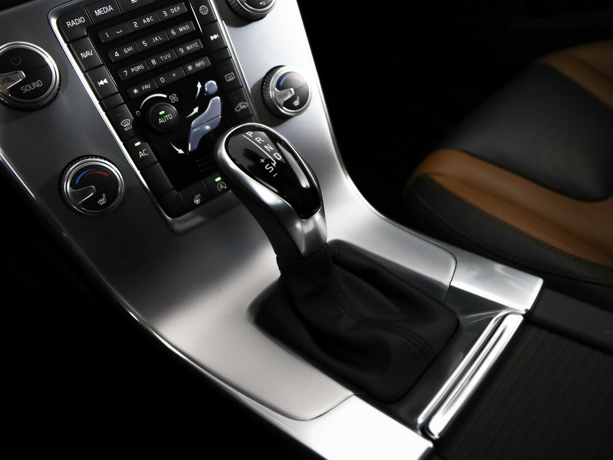 Купить Volvo V60 Cross Country I, 2017, 187 649 км, фото №8