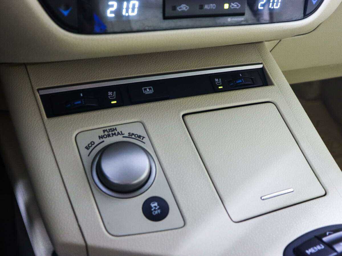 Купить Lexus ES 350, 2013, 184 000 км, фото №19