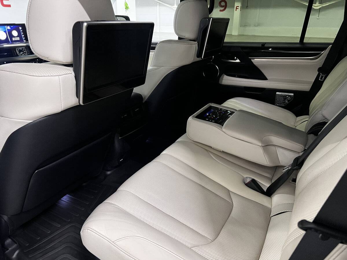 Купить Lexus LX 570, 2017, 138 900 км, фото №11