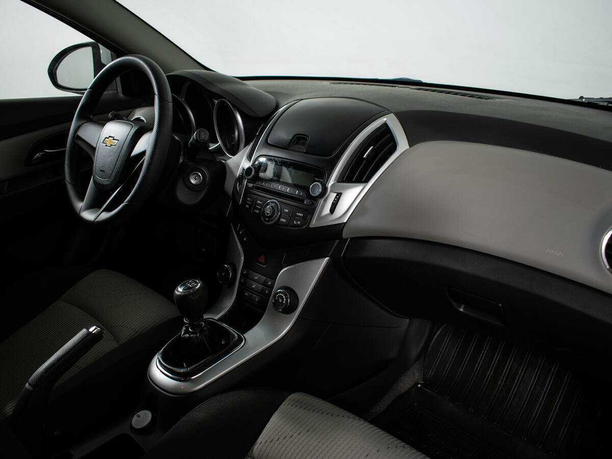 Купить Chevrolet Cruze, 2014, 47 300 км, фото №9